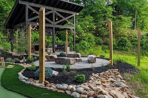 Detailed, Manicured Coordinated Concepts, Materials and Colors