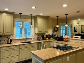 Fully equipped kitchen