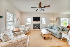 Living Room | 1st Floor | 2-Story Home | Central A/C & Heating