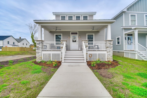 Cape Charles Vacation Rental | 4BR | 2.5BA | 7 Steps to Enter | 2,400 Sq Ft