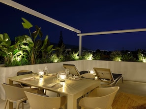 Dazzling Athens Maisonette | Ialysos Maisonette | 2 Bedrooms | Private Furnished Balcony with Outdoor Dining Area and Sunbeds | Private Outdoor Jacuzzi | Exercise Equipment | Prime Location | Chalandri