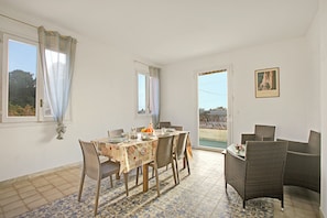 Living and dining room