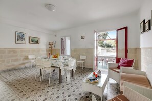 Living and dining room