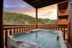 Welcome to Marco Polo Lodge!