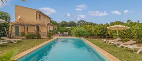 Holiday Home Swimming Pool