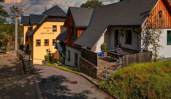 Spielzeughof Seiffen - Bingenhaus