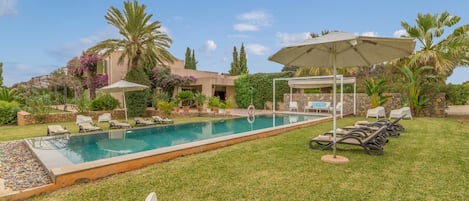 Holiday Home Swimming Pool