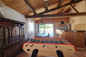 Game room