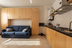 Bedroom, Dining Room, Kitchen