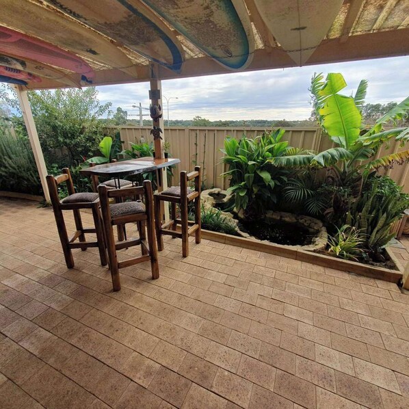 Outdoor dining