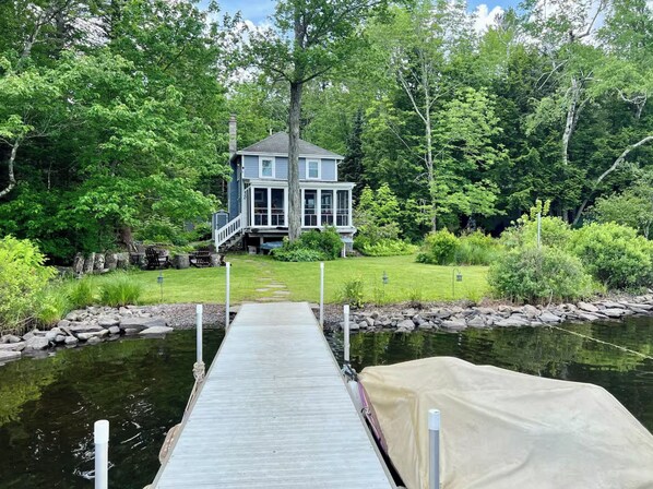 Welcome to your Waterfront Cottage Retreat on Shaw Pond.