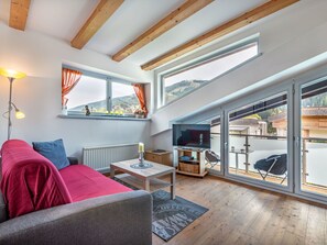 Interior Design, Decke, Zimmer, Wohnung, Couch, Stuhl, Hartholz, Wohnzimmer, Zimmerpflanze