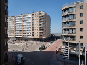 Building, Urban Area, City, Window, Apartment, Metropolitan Area, Residential Area, Facade, Neighbourhood