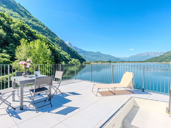 Resort, Gartenmöbel, Gebirge, Stuhl, Deck, Eco Hotel, Schwimmbad, Balkon, Klang, Reservoir