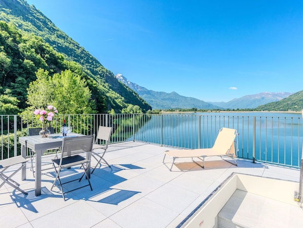 Resort, Gartenmöbel, Gebirge, Stuhl, Deck, Eco Hotel, Schwimmbad, Balkon, Klang, Reservoir