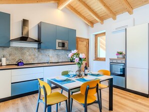Design Intérieur, Meubles, Bois, Cuisine, Domicile, Comptoir, Plafond, Sol, Pièce, Appartement