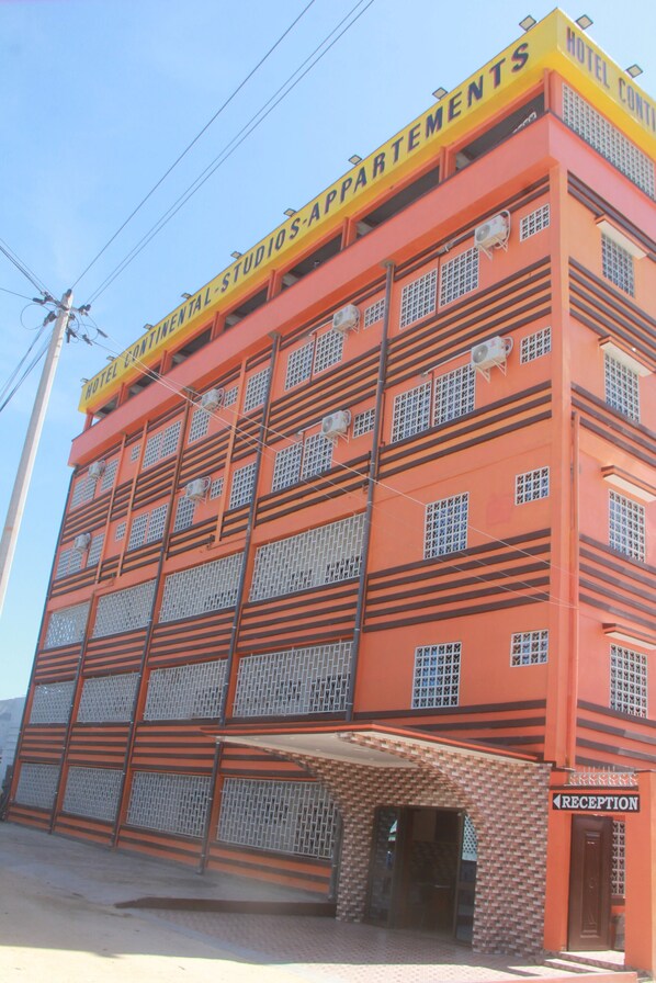 Fachada da propriedade
