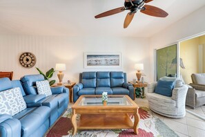 Cozy living room Bella Lago 532