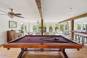 Game on! A stylish billiard area perfect for fun and friendly competition.