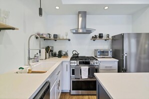 Gourmet Kitchen