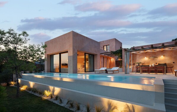 pool