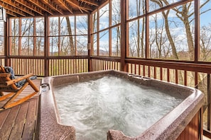 Bain à remous extérieur