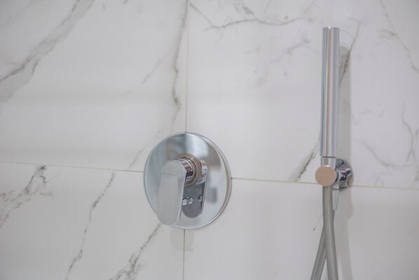 Pomme de douche portative