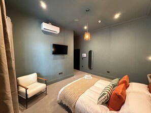The Dean Clough Room (3)