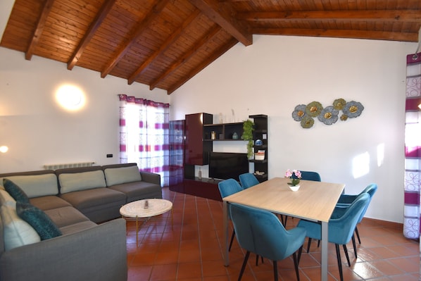 Living room dining area