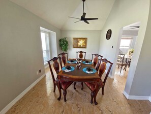 Dining room 1