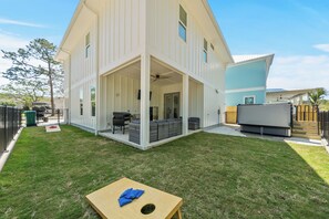 Sandbar Drift | Backyard | Pool/Spa | Outdoor Kitchen Space