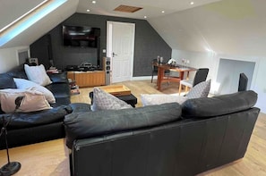 Lounge area with smart TV