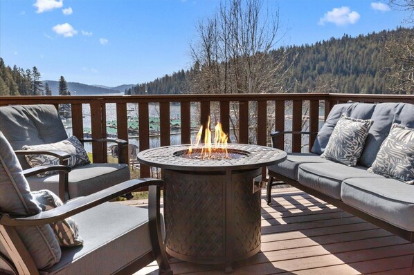 This is your sign to sit by the fire at Rockford Bay Bliss!