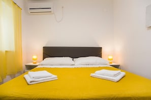 Schlafzimmer 2