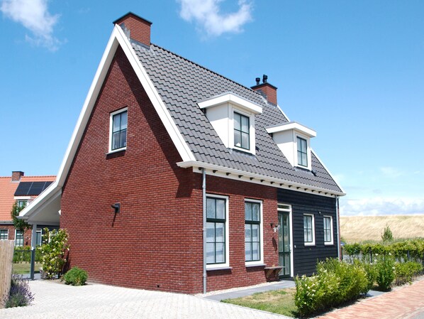 Holiday Home Exterior [summer]