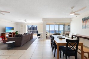 Living Area/Dining Area