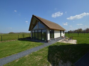 Außenseite Ferienhaus [Sommer]