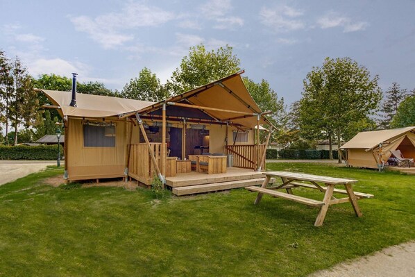 Holiday Home Exterior [summer]