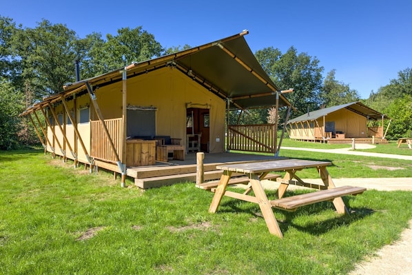 Holiday Home Exterior [summer]