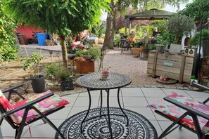 Garden [summer]