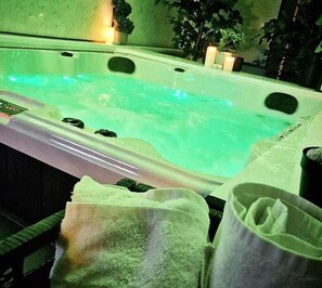 Bain à remous intérieur