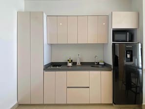 Full equipped kitchen