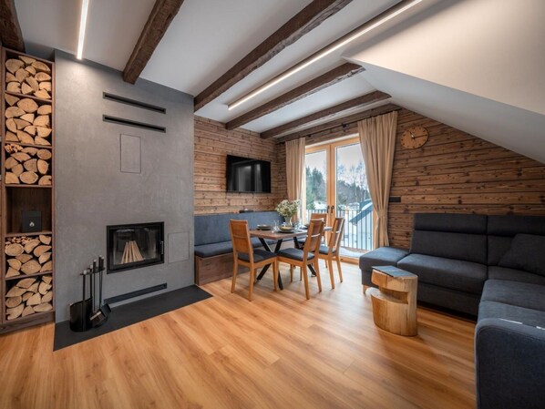 Holz, Flooring, Holzboden, Fussboden, Hartholz, Zuhause, Holzbeize, Planke, Laminatboden, Wohnzimmer