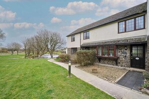 Providence Cottage, Woolacombe - Host & Stay