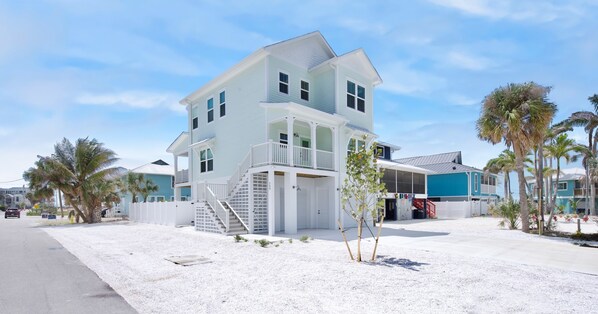 Welcome to Easy & Lazy Retreat