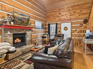 Spacious Living Room with Gas Fireplace, Sleeper Sofa and SMART TV with Cable & WIFI throughout vacation rental