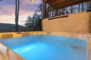 Bain à remous extérieur