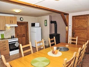 Kitchen / Dining Room