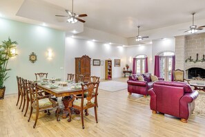Dining Room | Dishware & Flatware