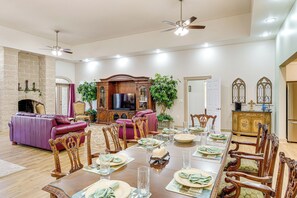 Dining Room | Dishware & Flatware